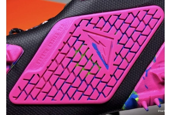 Terra O-W Nike CD8179-001 Zoom Kiger 5 Black x 1218